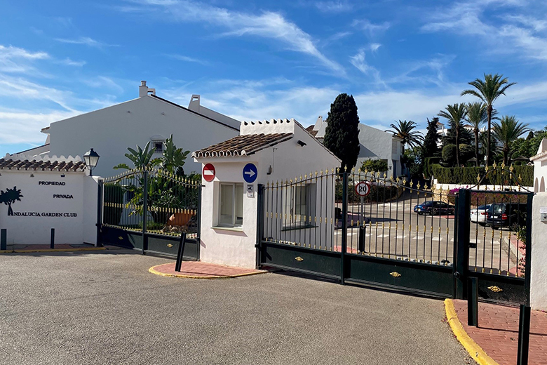 Andalucia Garden Club - Gate